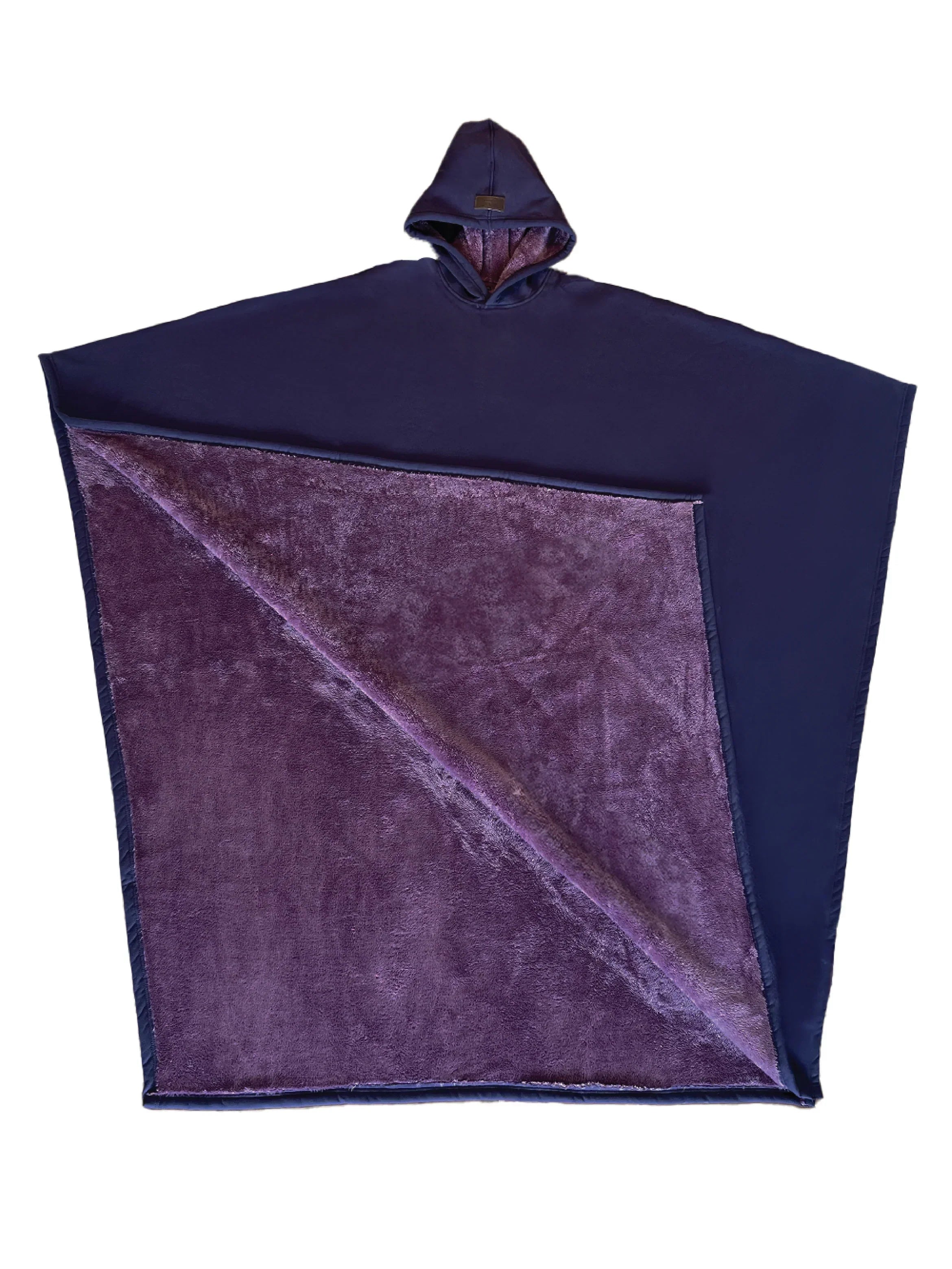Oversized Hooded Fleece Cloak – Ultra-Warm Cozy Cape for Effortless Style