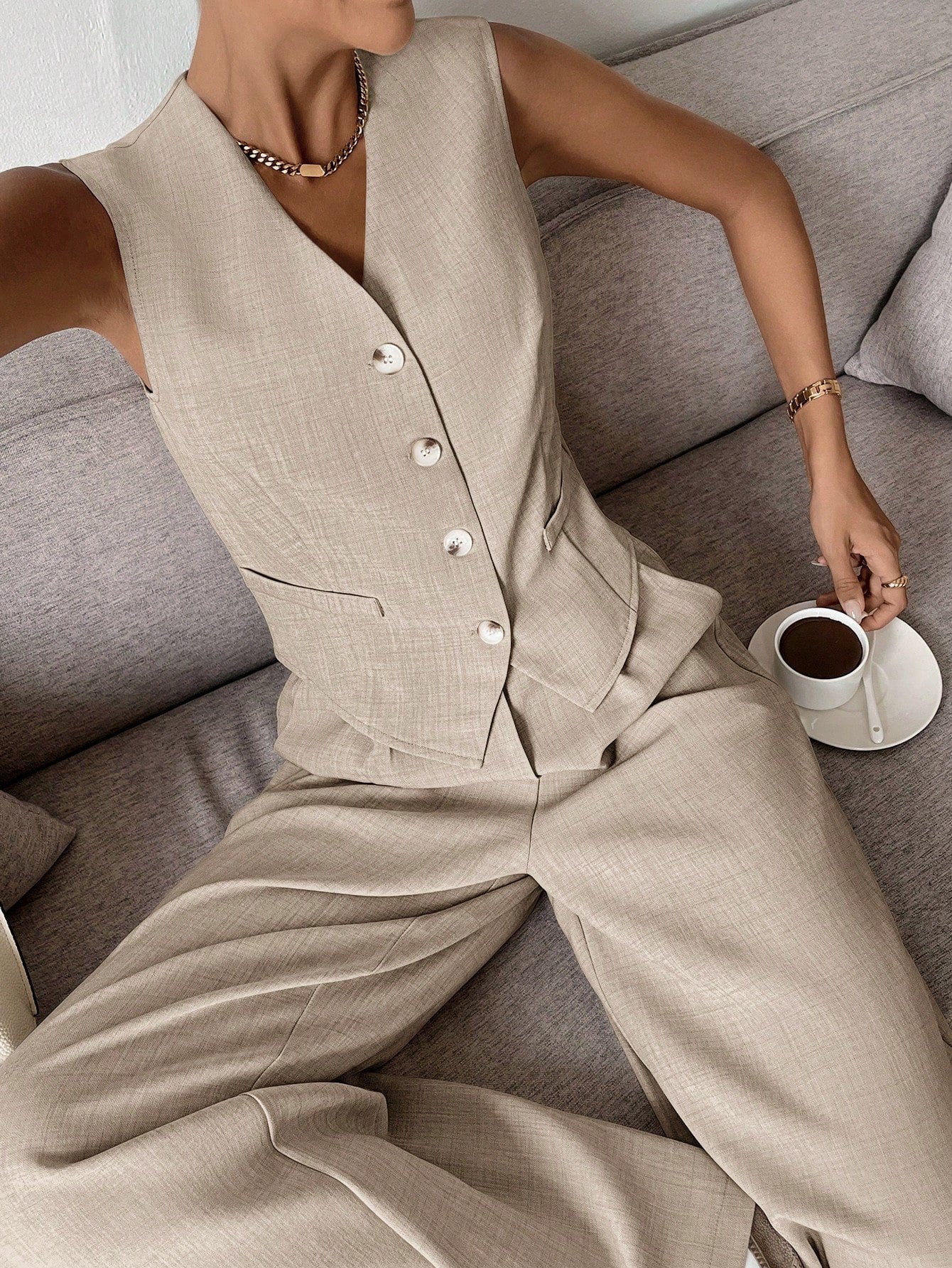 Beige Tailored Vest and Wide-Leg Pants Set – Women’s Two-Piece Suit