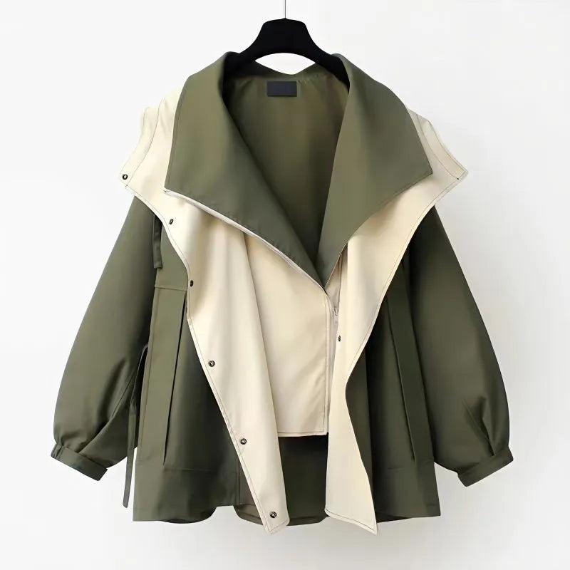 Layered Hooded Jacket with Contrast Trim for Modern Everyday Wear