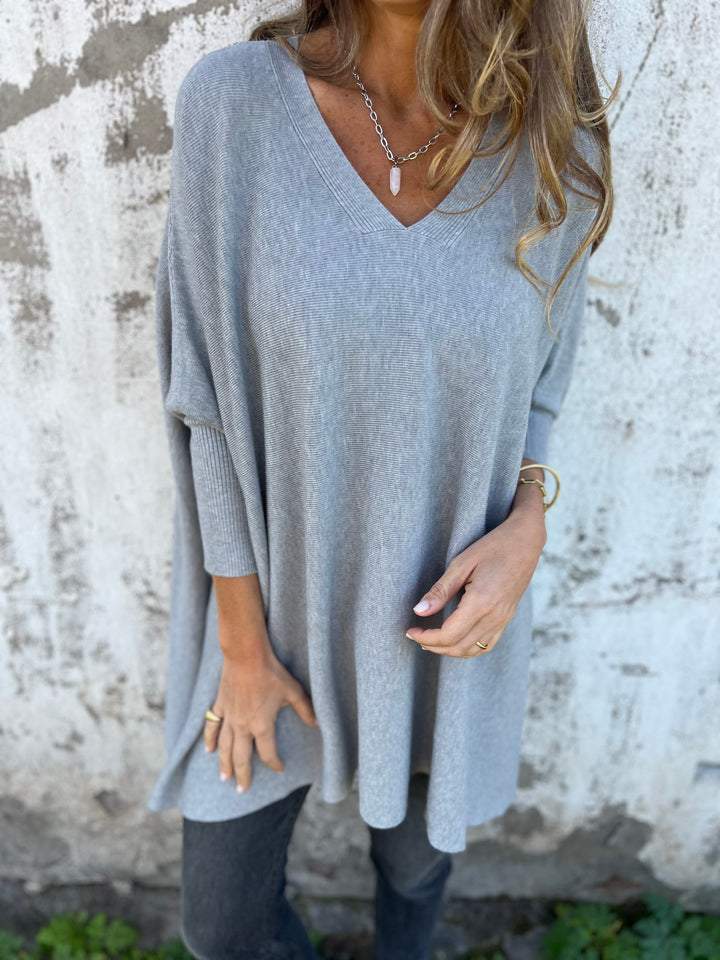Relaxed V-Neck Long Sleeve Knit Top