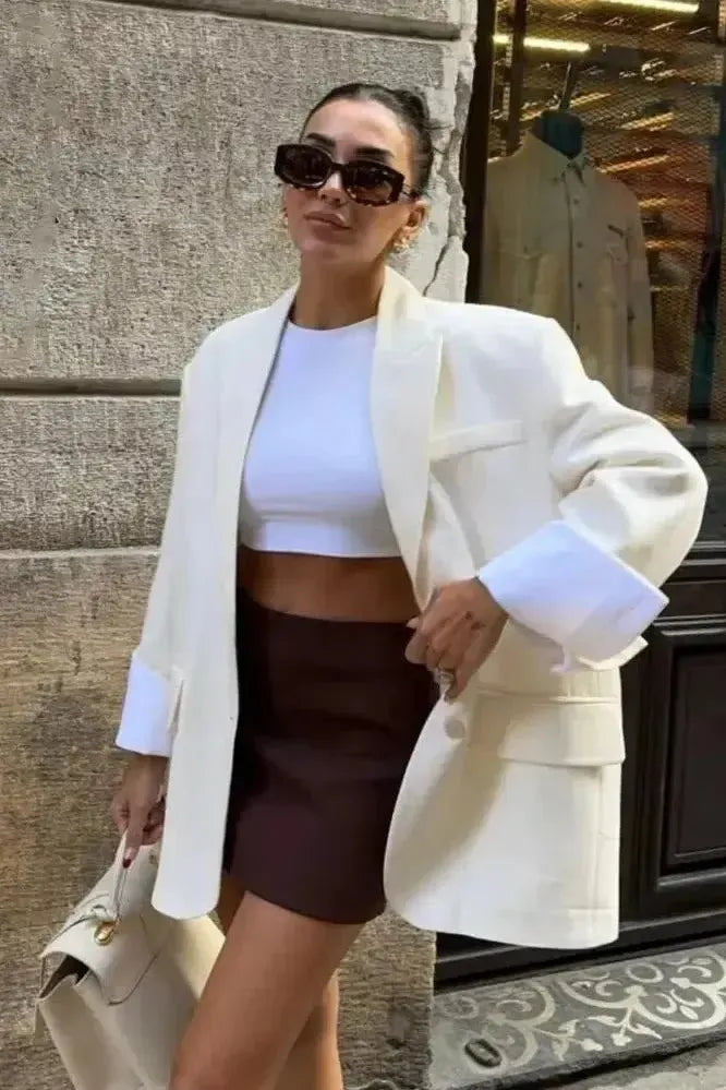 Relaxed Tailored Blazer with Open Front and Structured Fit