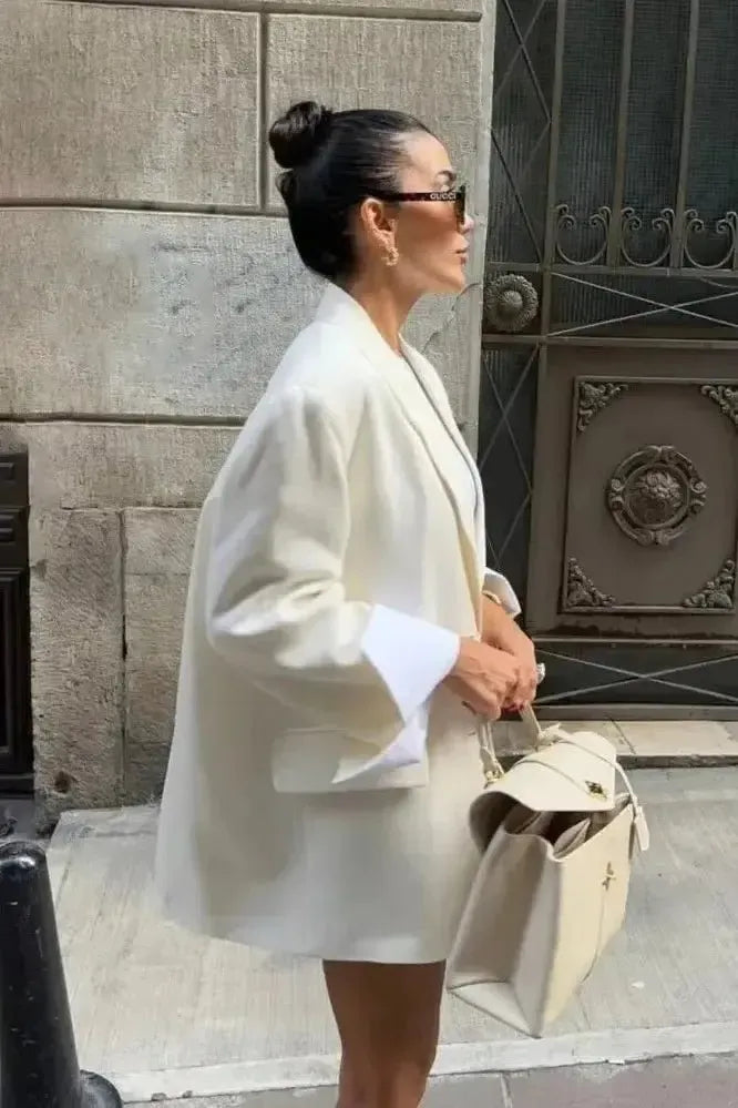 Relaxed Tailored Blazer with Open Front and Structured Fit