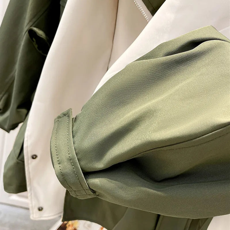Layered Hooded Jacket with Contrast Trim for Modern Everyday Wear