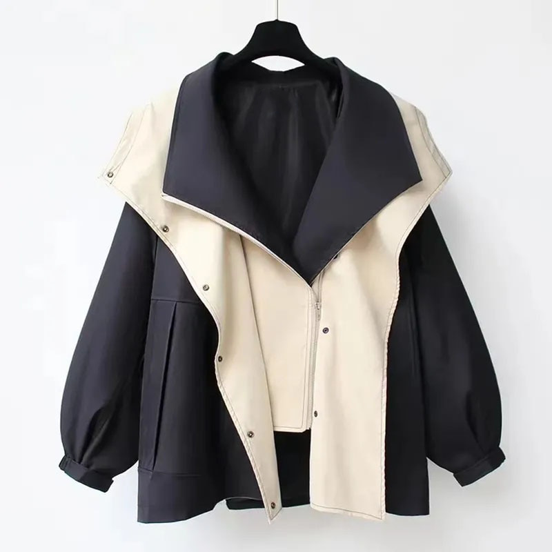 Layered Hooded Jacket with Contrast Trim for Modern Everyday Wear