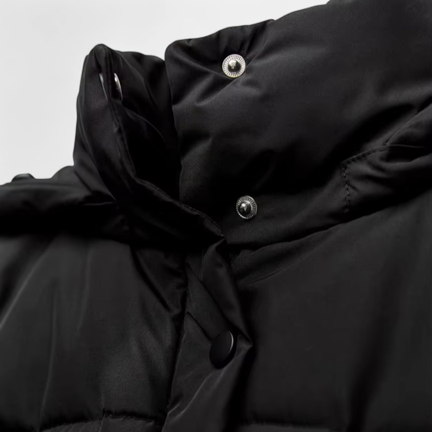 Women’s Cropped Hooded Puffer Jacket with Adjustable Hem