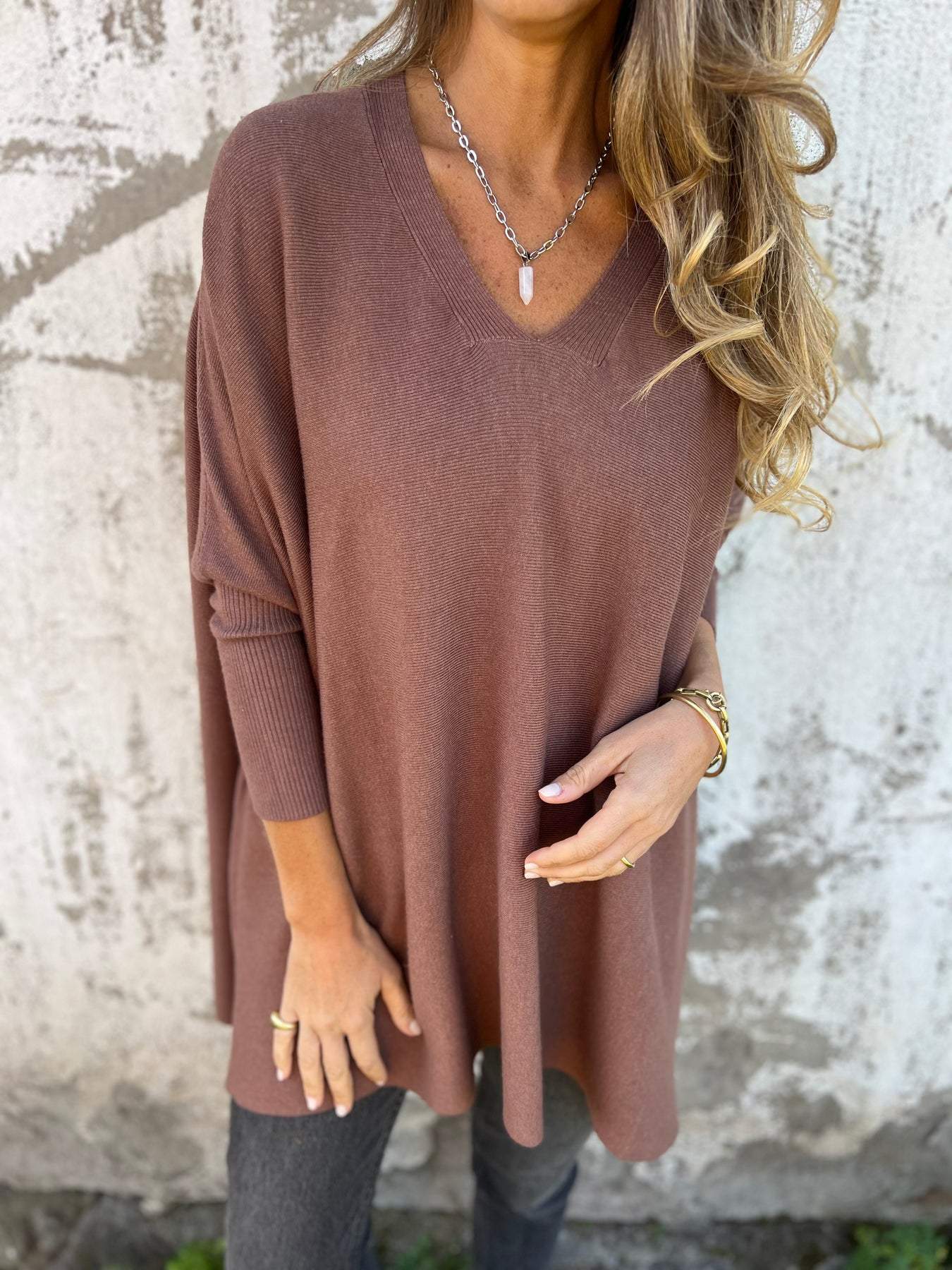Relaxed V-Neck Long Sleeve Knit Top