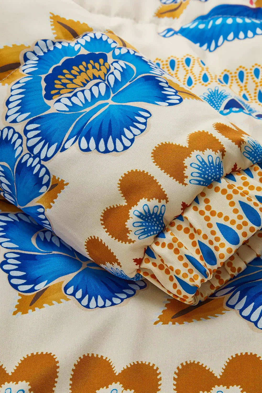 Bohemian Floral Embroidered Jacket with Folk-Inspired Design