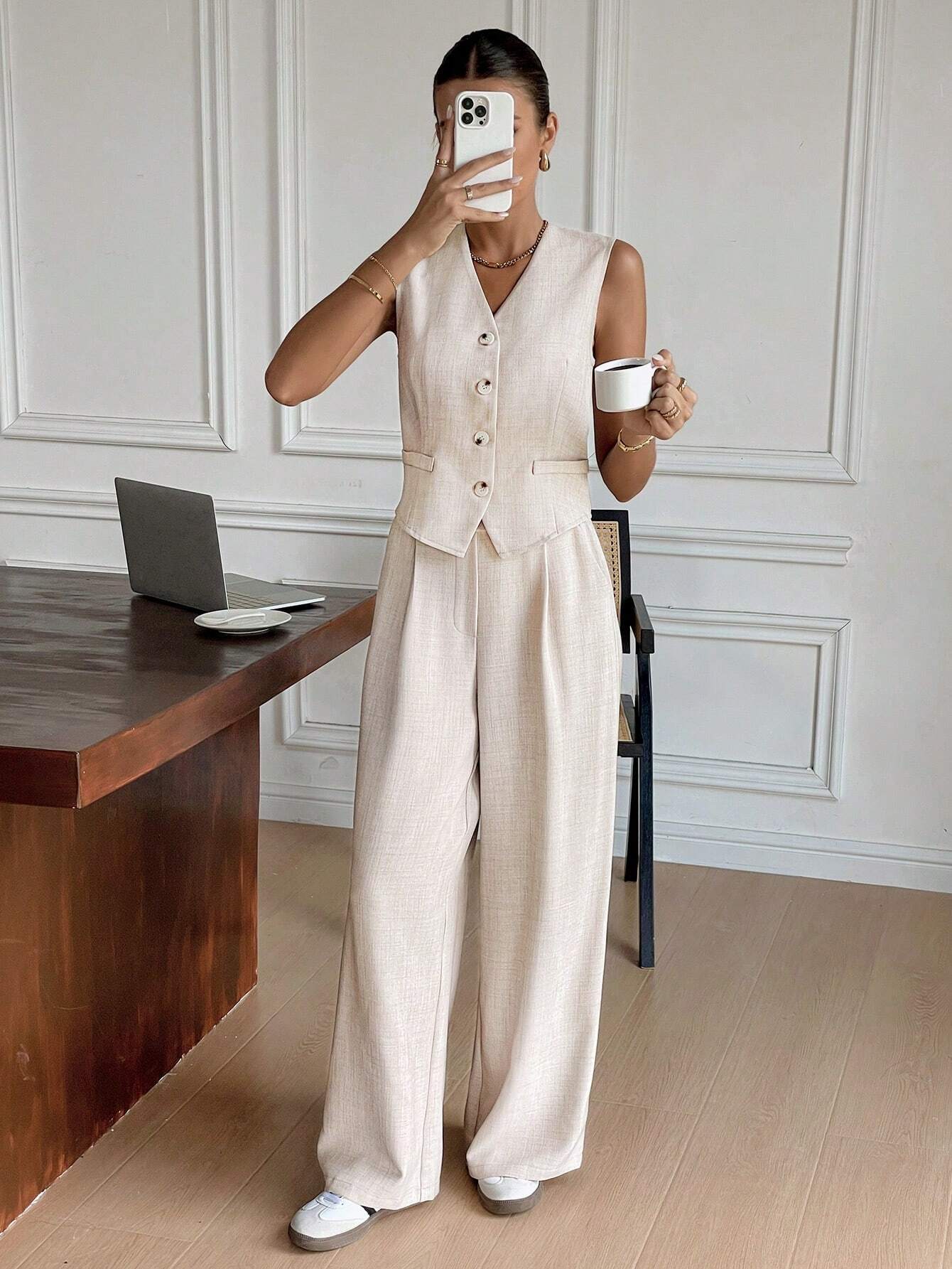 Beige Tailored Vest and Wide-Leg Pants Set – Women’s Two-Piece Suit
