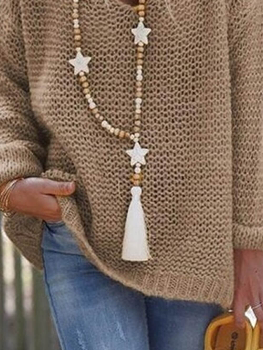 Relaxed V-Neck Knit Sweater for Casual Comfort