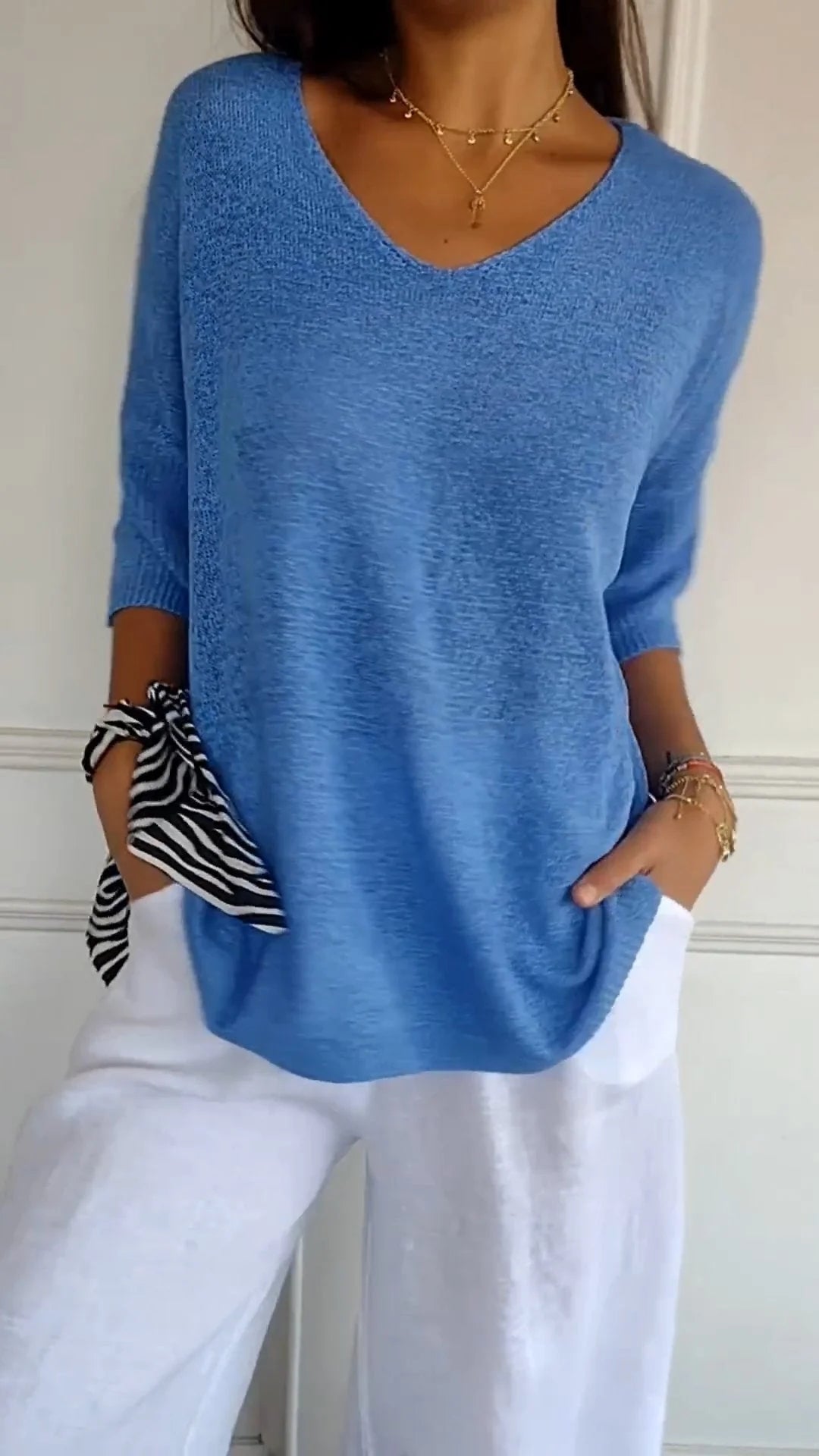 Loose Fit Lightweight V-Neck Knit Top for Women