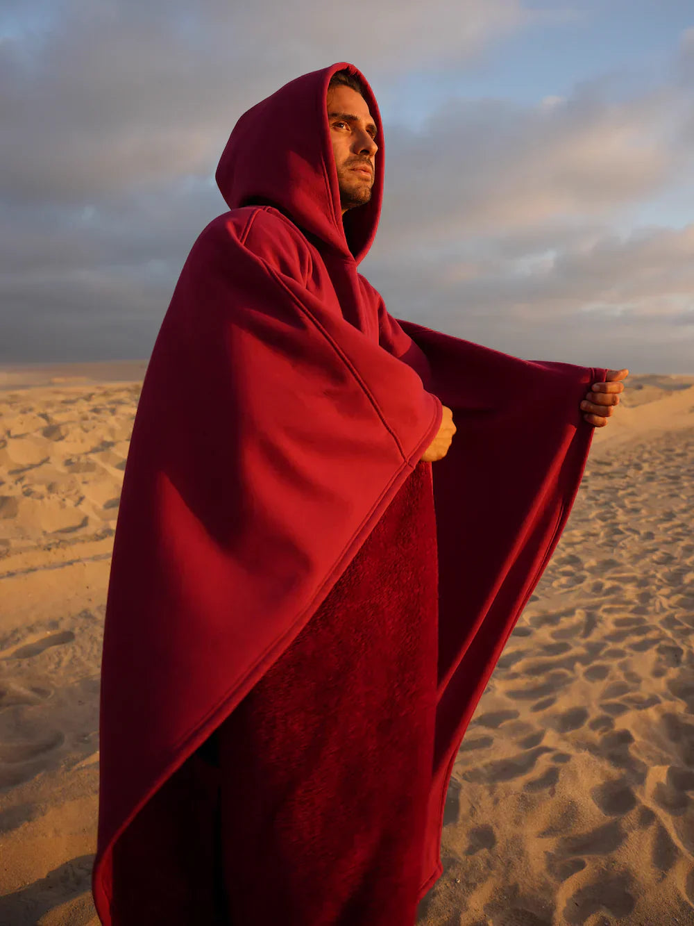 Oversized Hooded Fleece Cloak – Ultra-Warm Cozy Cape for Effortless Style