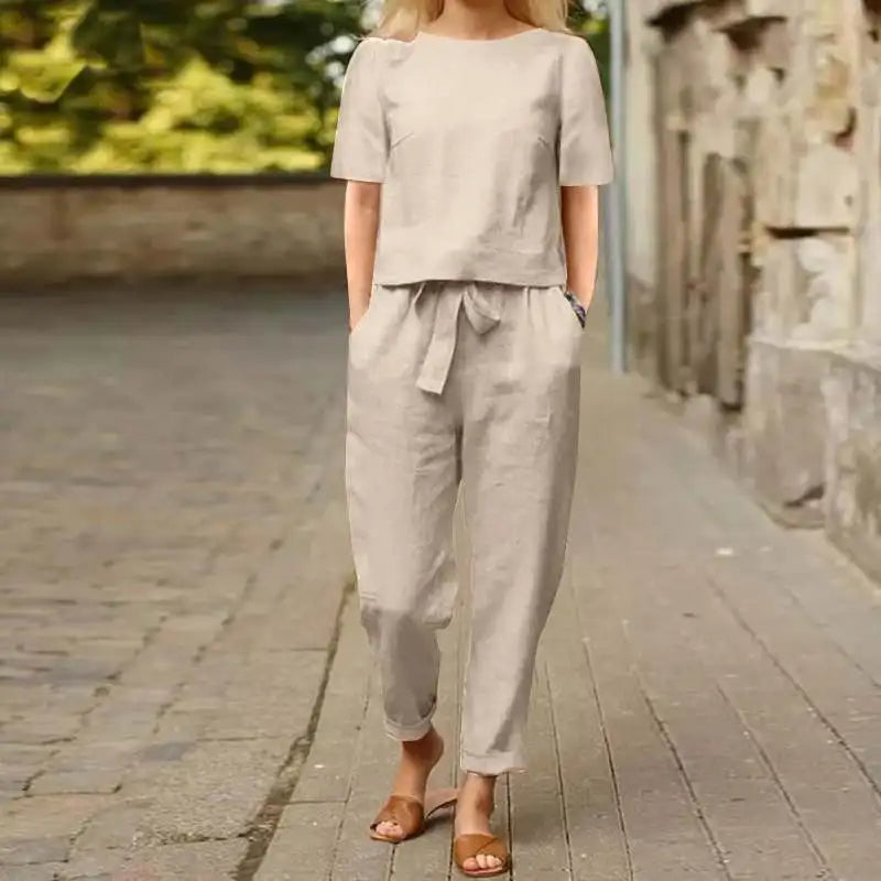 Short-Sleeve Drawstring Waist Casual Women’s Jumpsuit