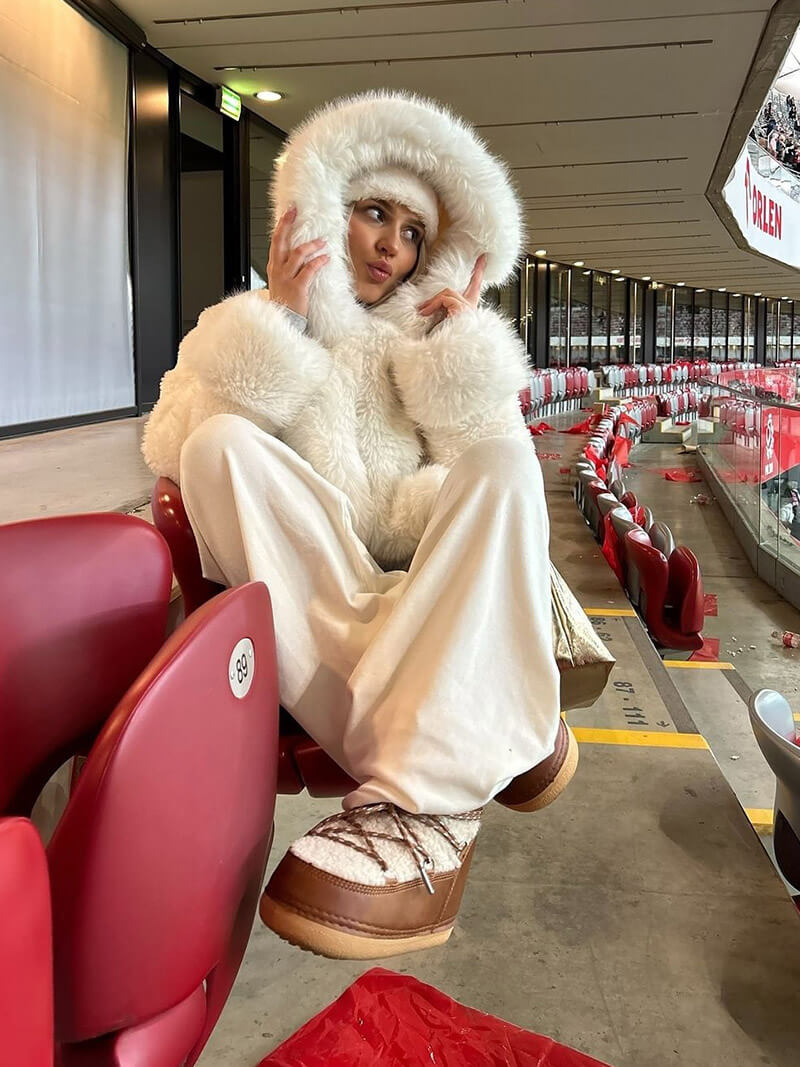 Women’s Oversized Faux Fur Hooded Coat