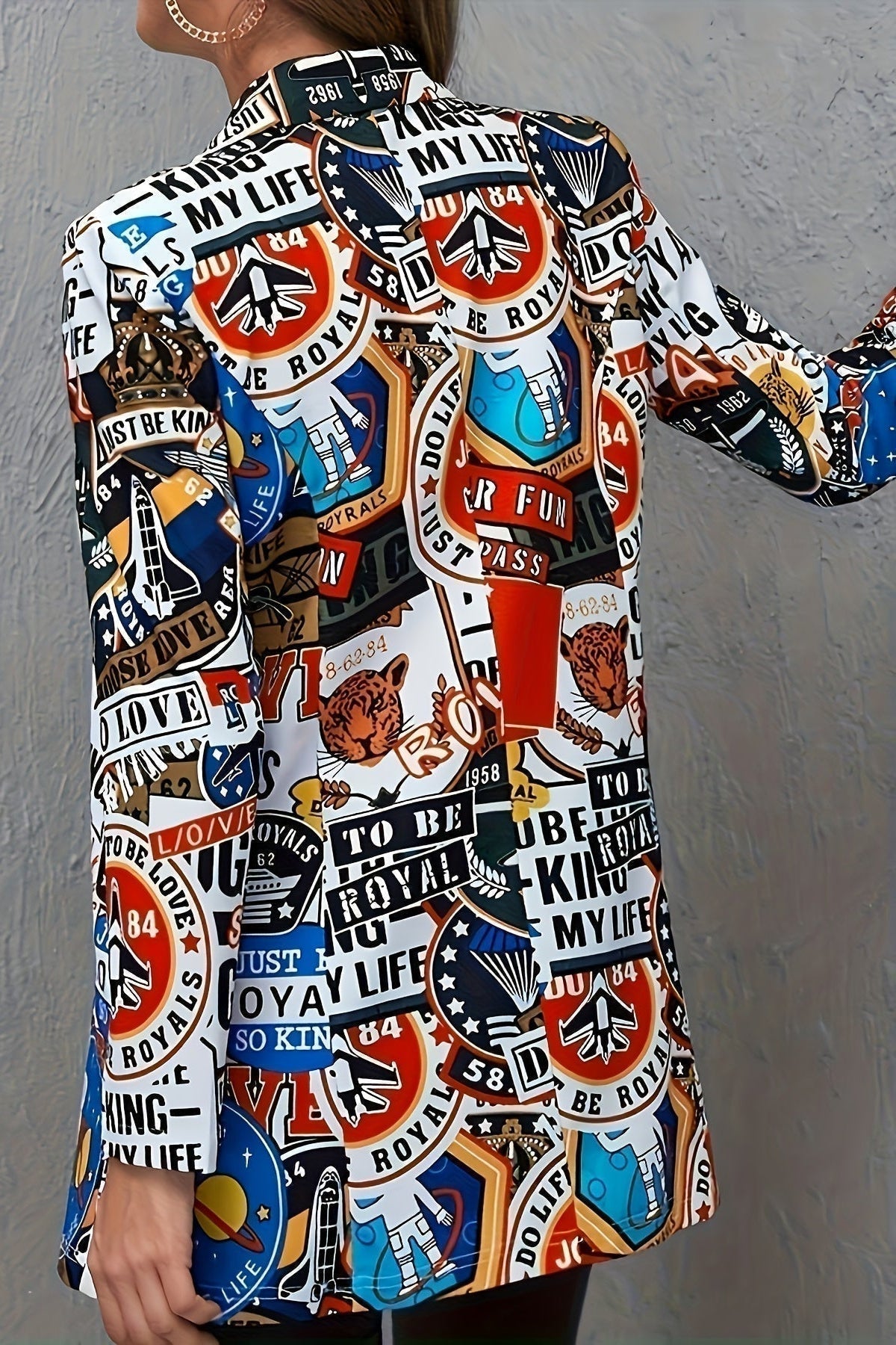 Statement Print Tailored Blazer with Button Front and Structured Fit