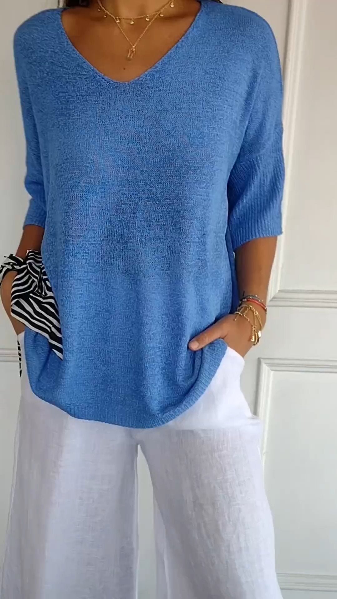 Loose Fit Lightweight V-Neck Knit Top for Women